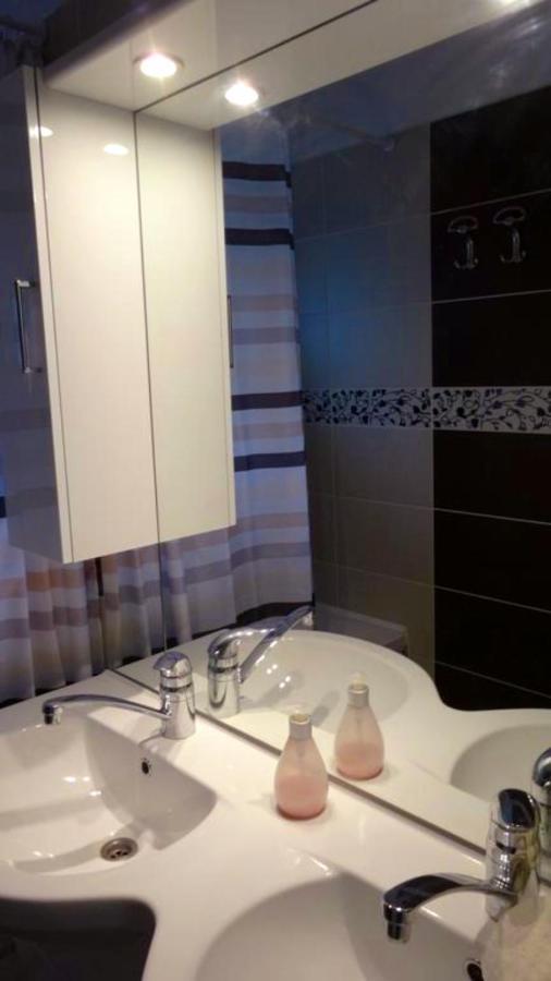 티하니 Laszlo Apartman 아파트 외부 사진