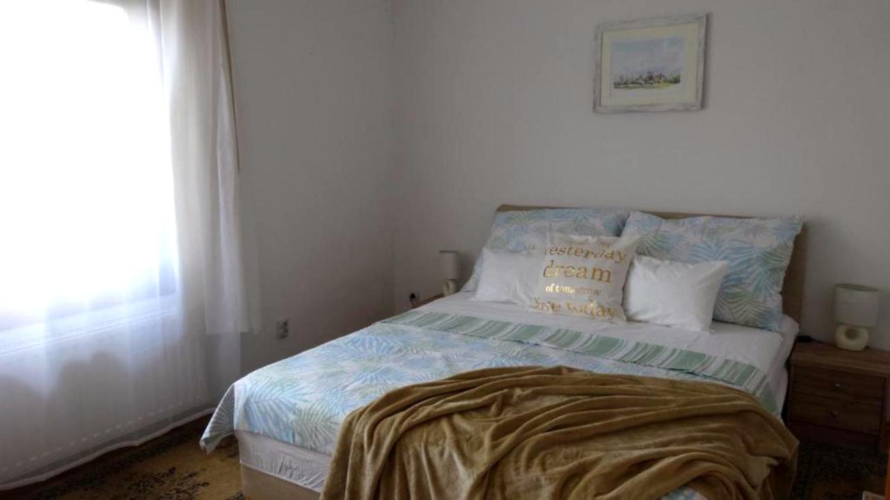 티하니 Laszlo Apartman 아파트 외부 사진